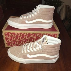 Fawn Sk8-Hi Vans